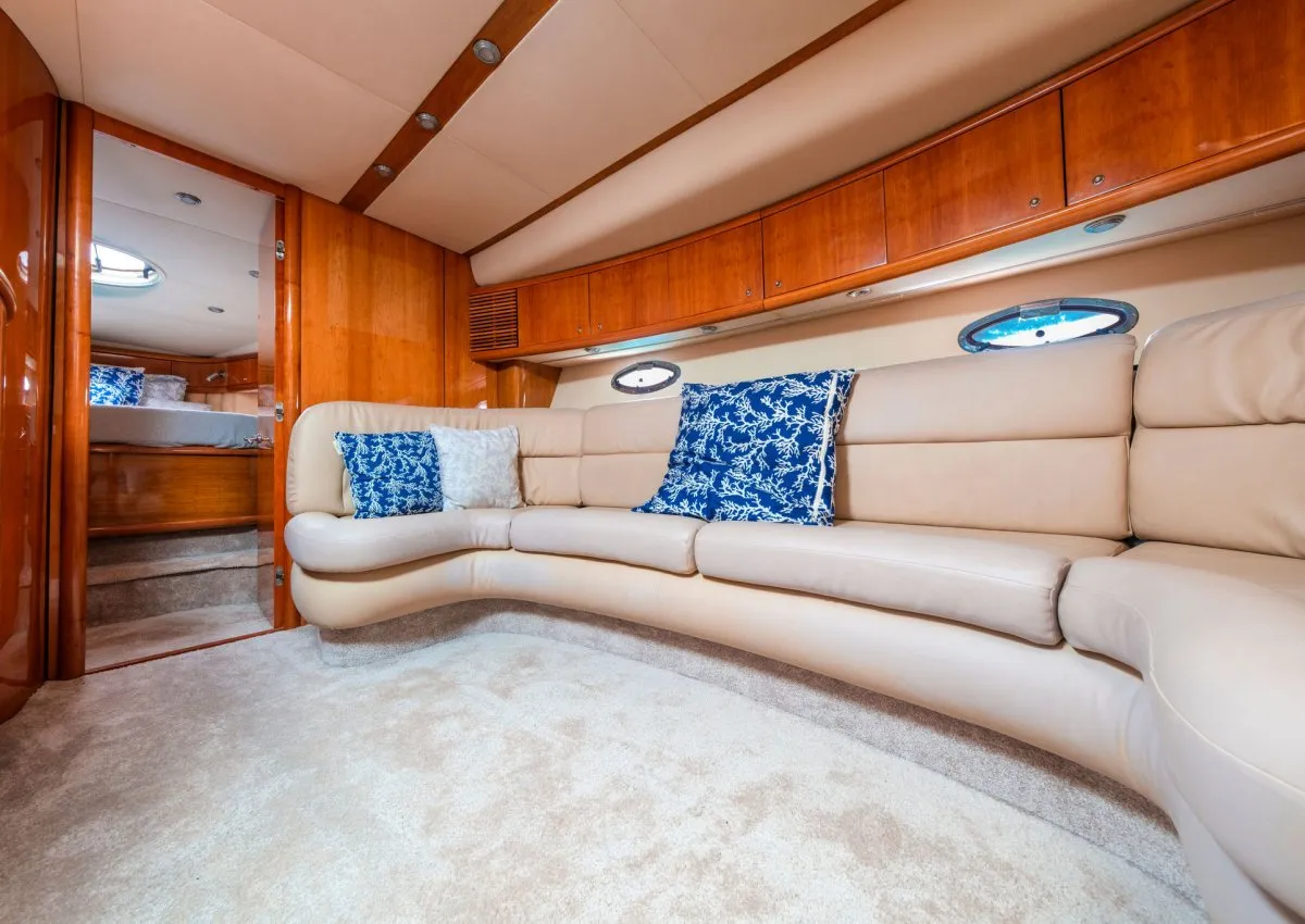 Navarone - Motor Yacht in Mikonos