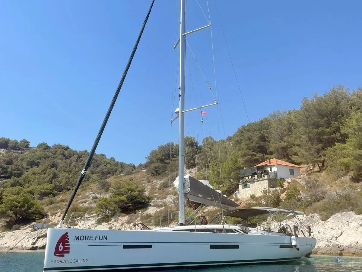 MORE FUN - Sailboat in Kaštel Gomilica
