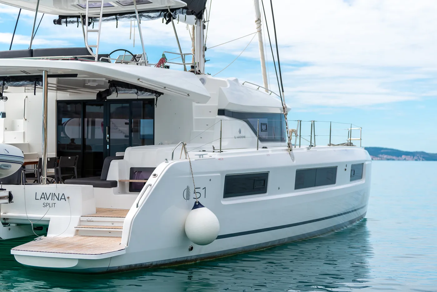 LAVINA - Catamaran in Kaštel Gomilica