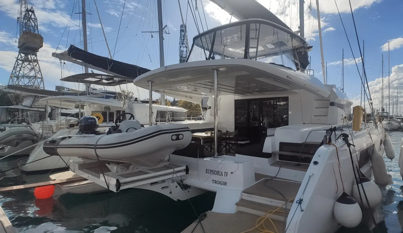 Euphoria IV - Catamaran in Kaštel Gomilica