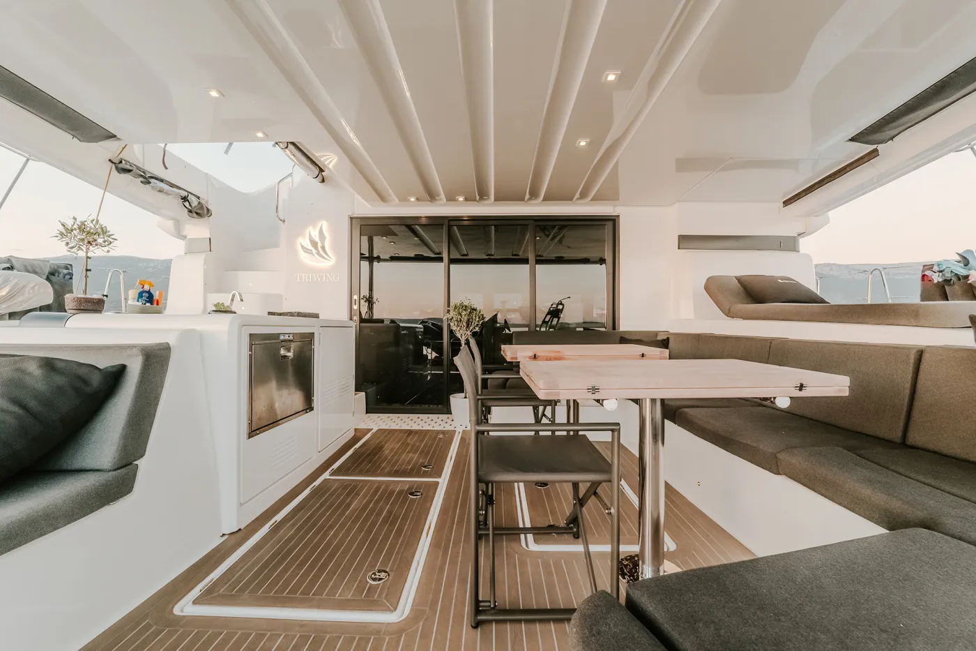 TRIWING OSSUS - Catamaran in Kaštel Gomilica