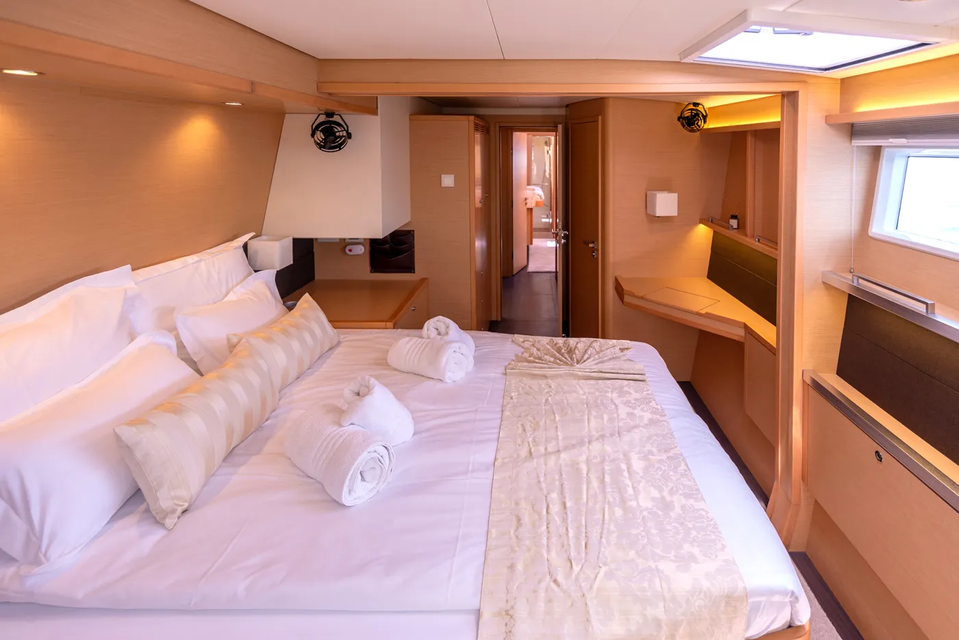 TOPAZ - Catamaran in Split