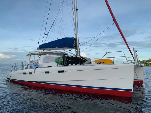 GO ZONE - Catamaran in Papeete