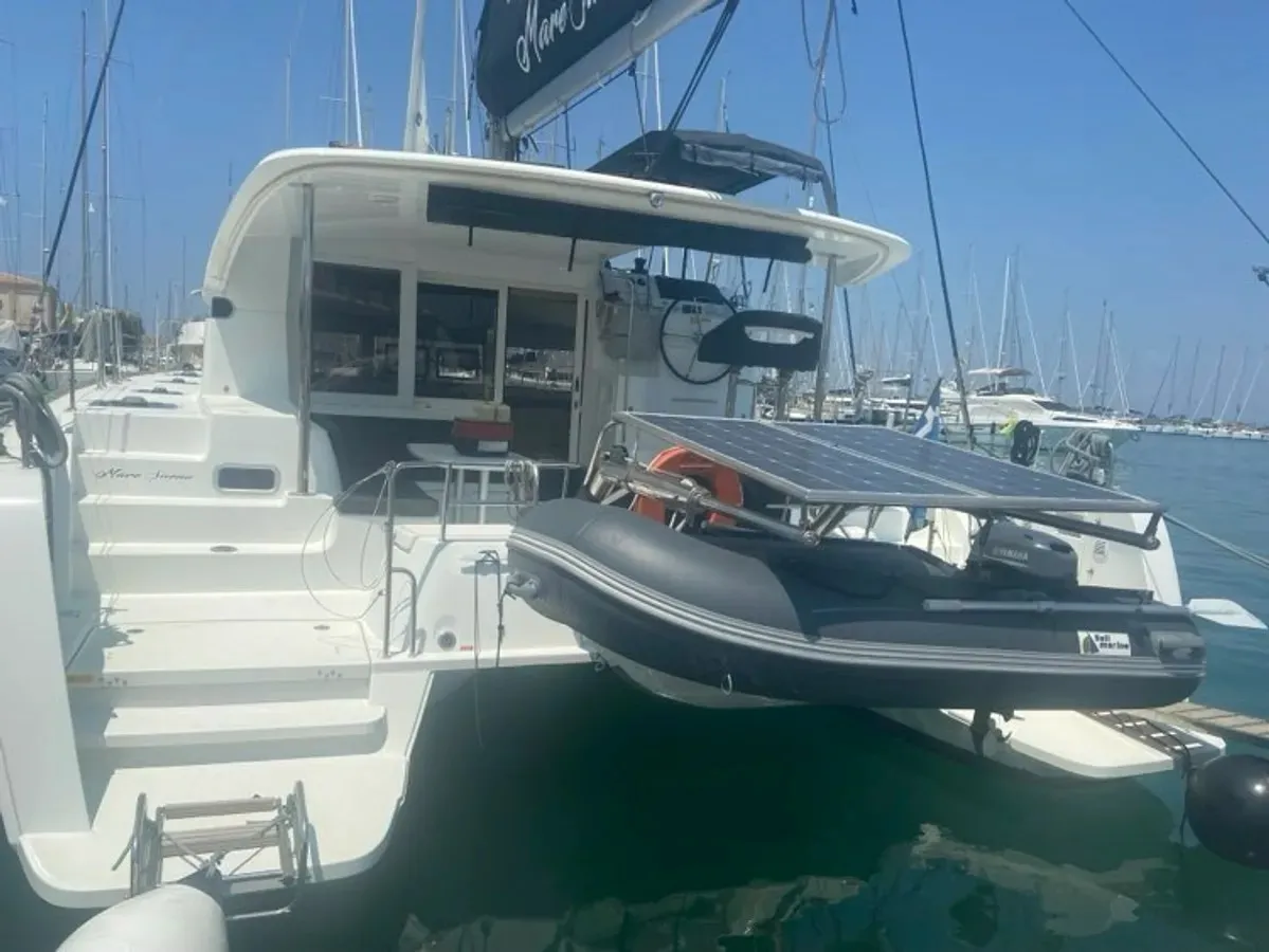 Maresueno (Pax 10) - Catamaran in Lefkada