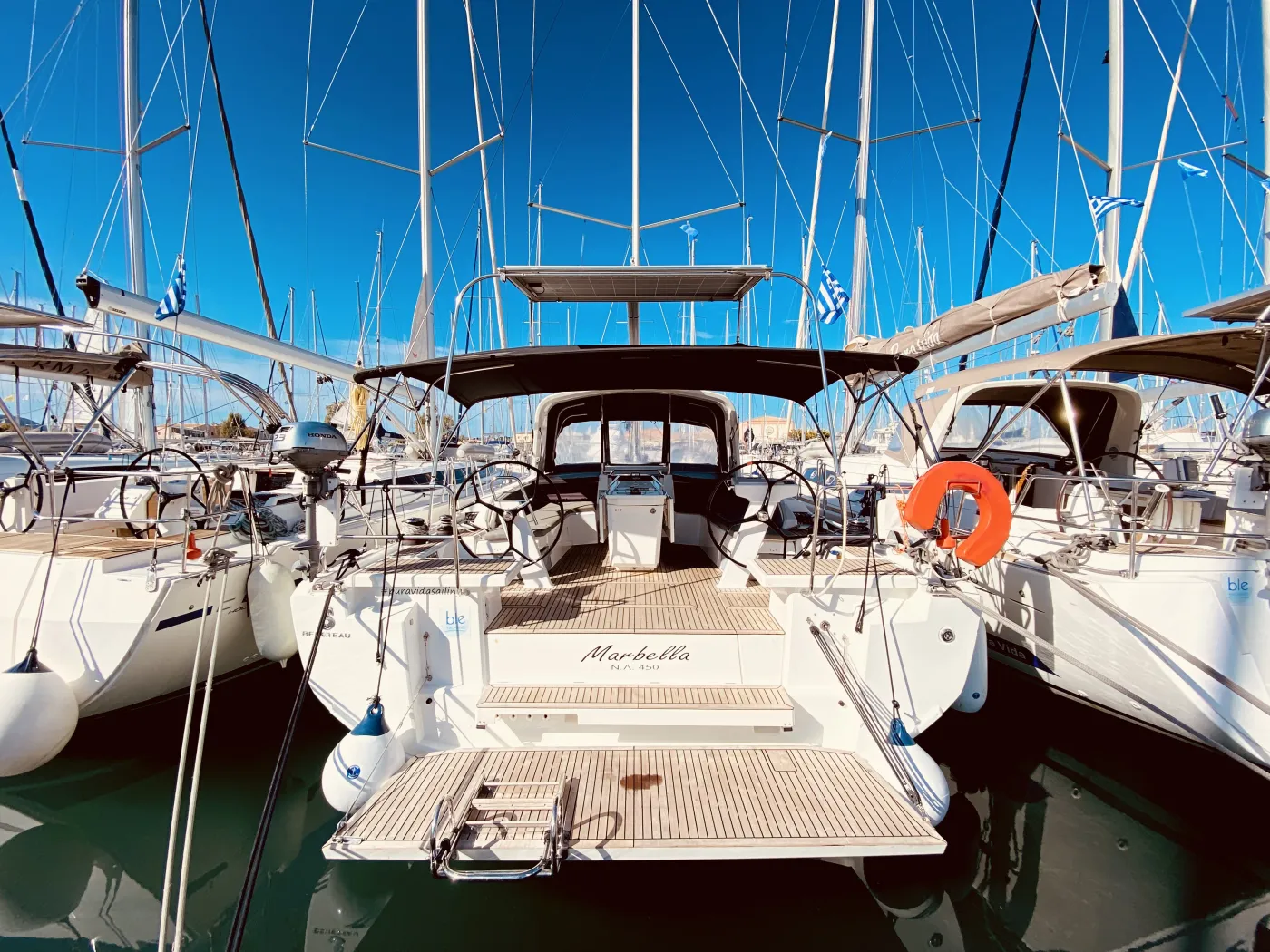 Marbella (Pax 12) - Yelkenli içinde Lefkada