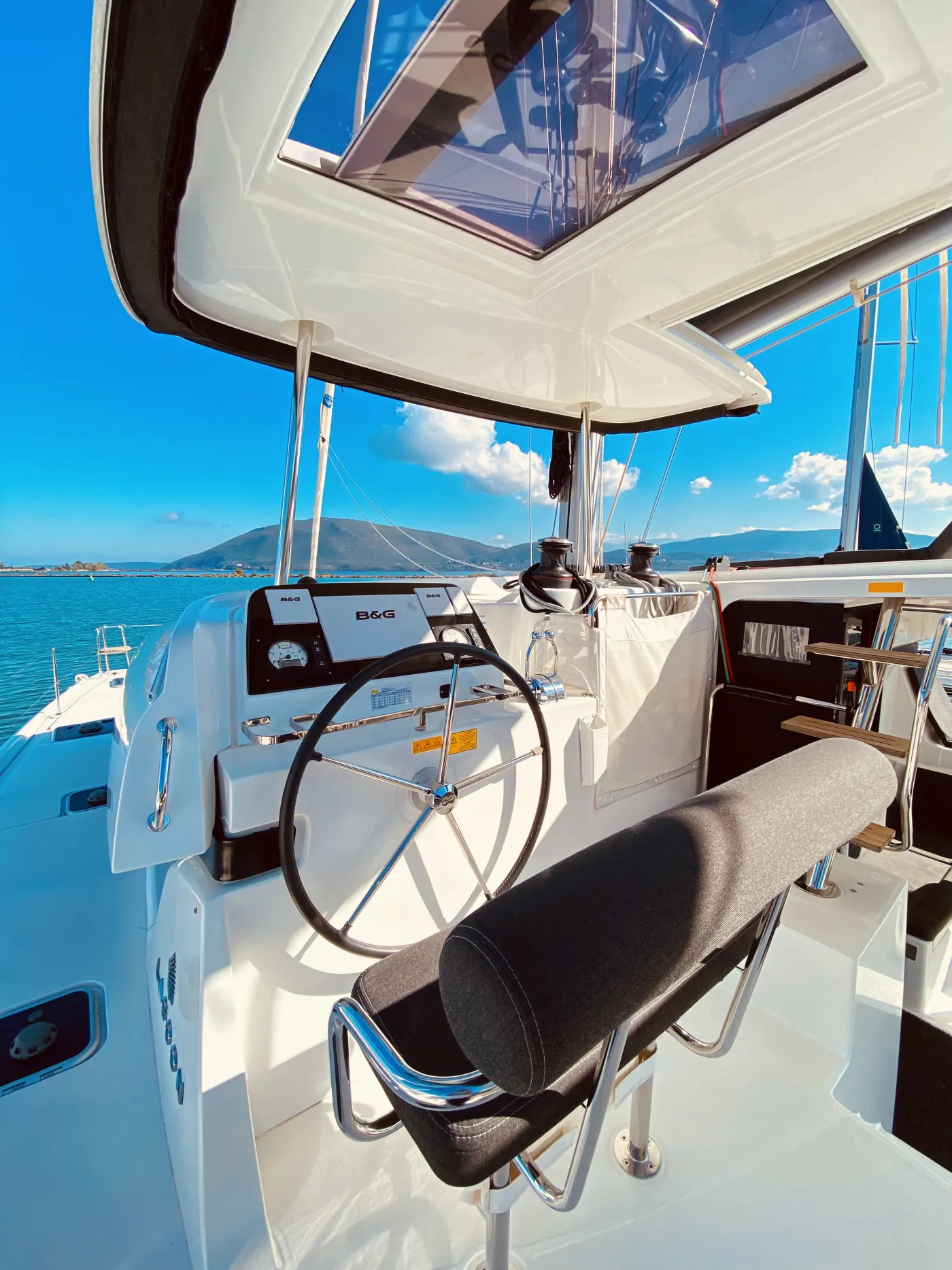 Maresol (Pax 12) - Katamaran içinde Lefkada