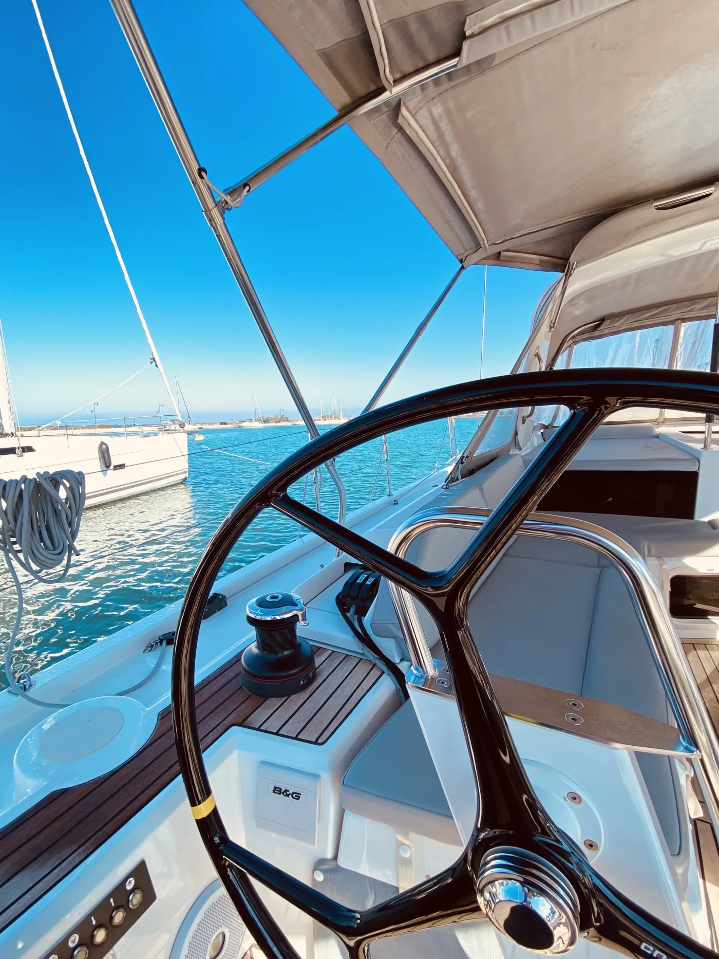 Vixen (Pax 12) - Yelkenli içinde Lefkada