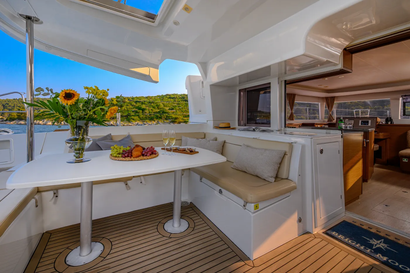 BRIGHT MOON - Catamaran in Trogir