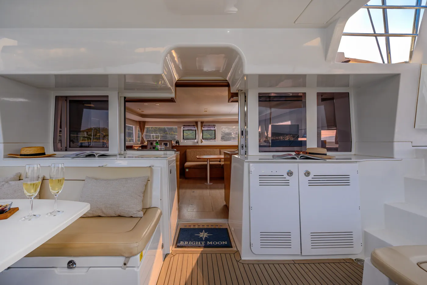 BRIGHT MOON - Catamaran in Trogir