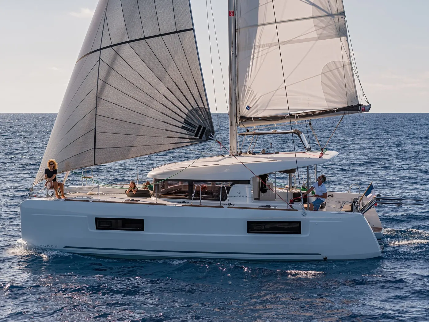 Ioli II - Catamaran in Alimos