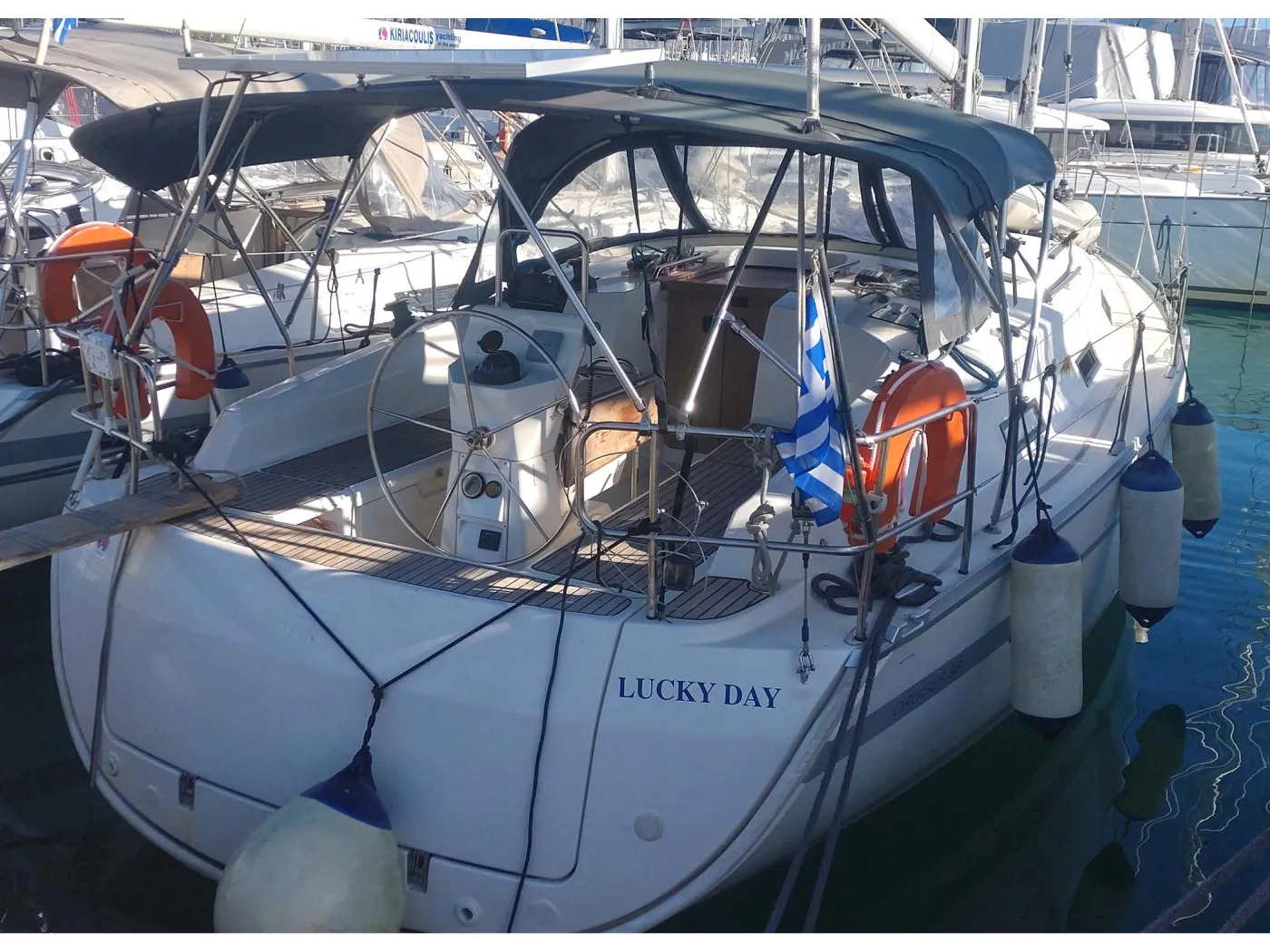 Lucky Day - Sailboat in Alimos