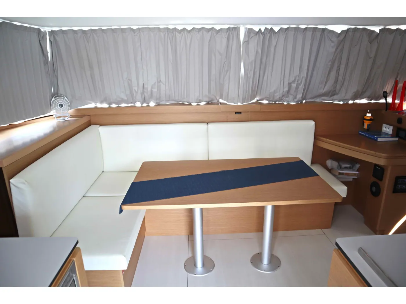Starfish - Catamaran in Paros