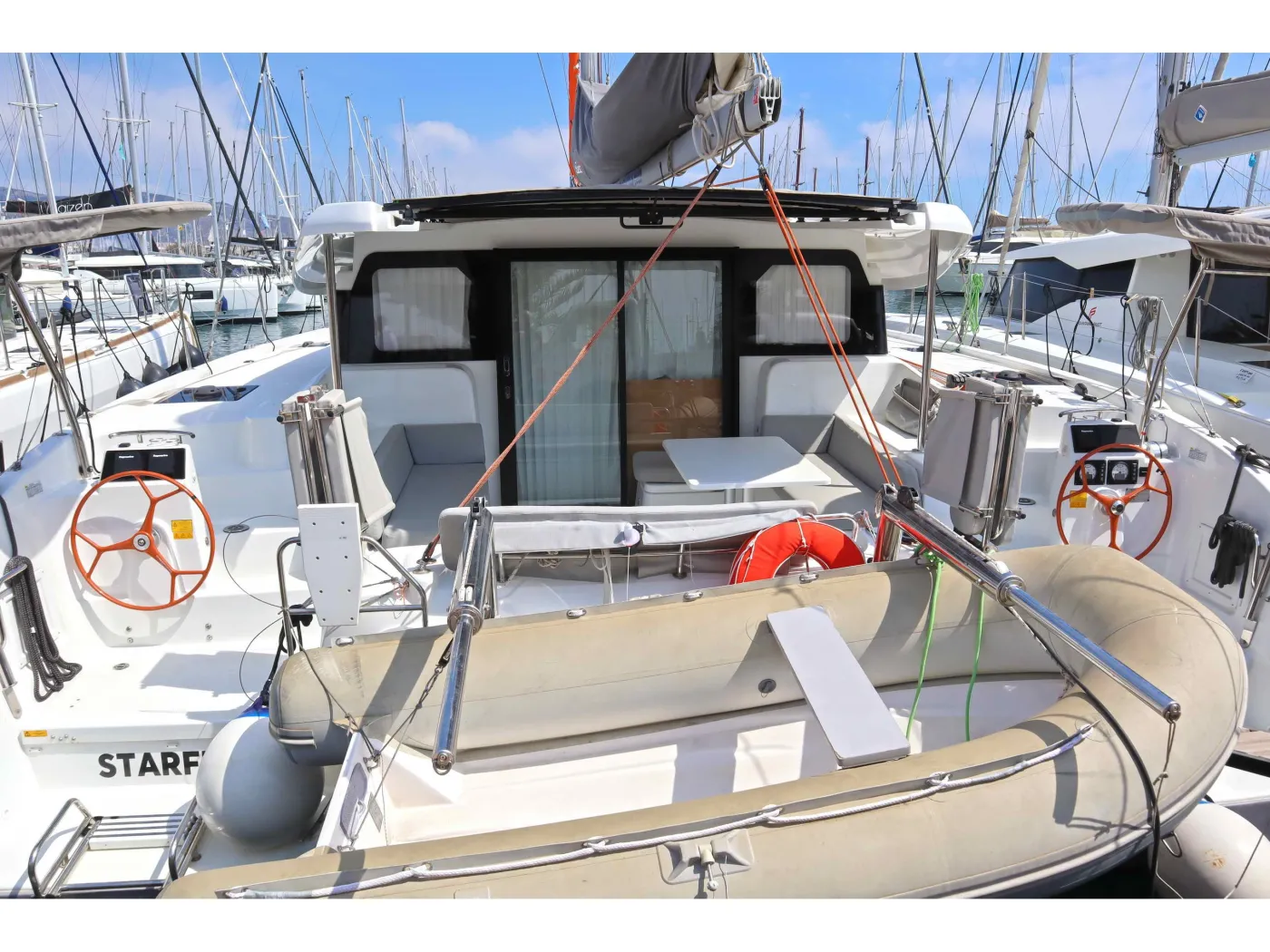 Starfish - Catamaran in Paros