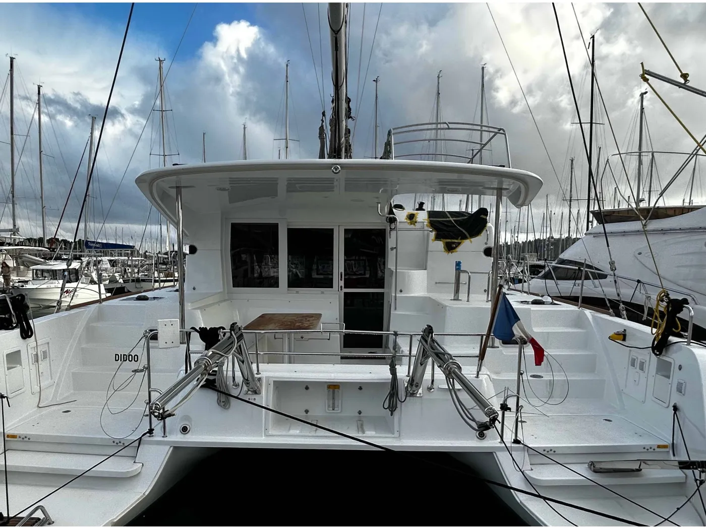 Didoo - Catamaran in Kontokali