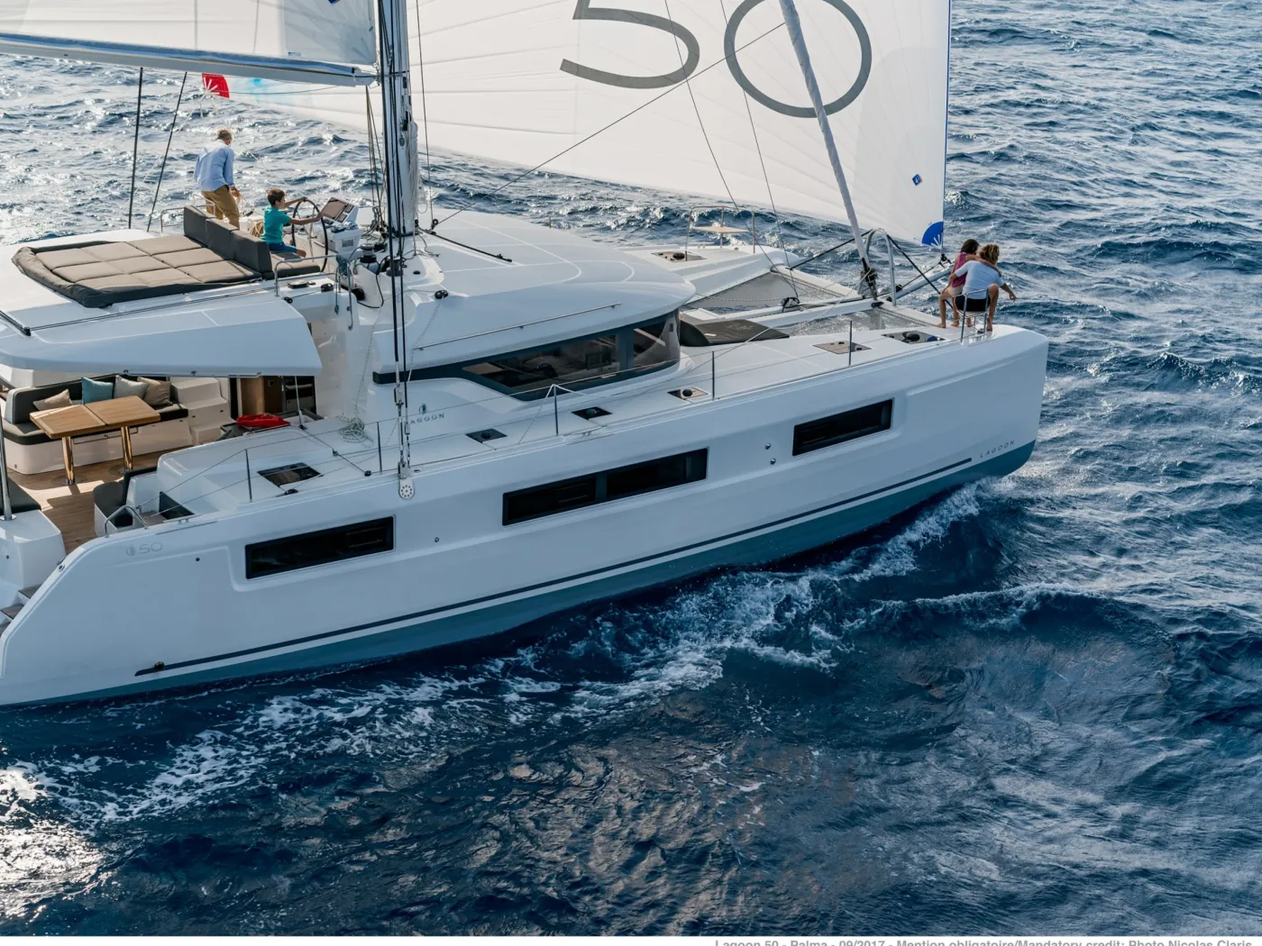 Ioli - Catamaran in Alimos