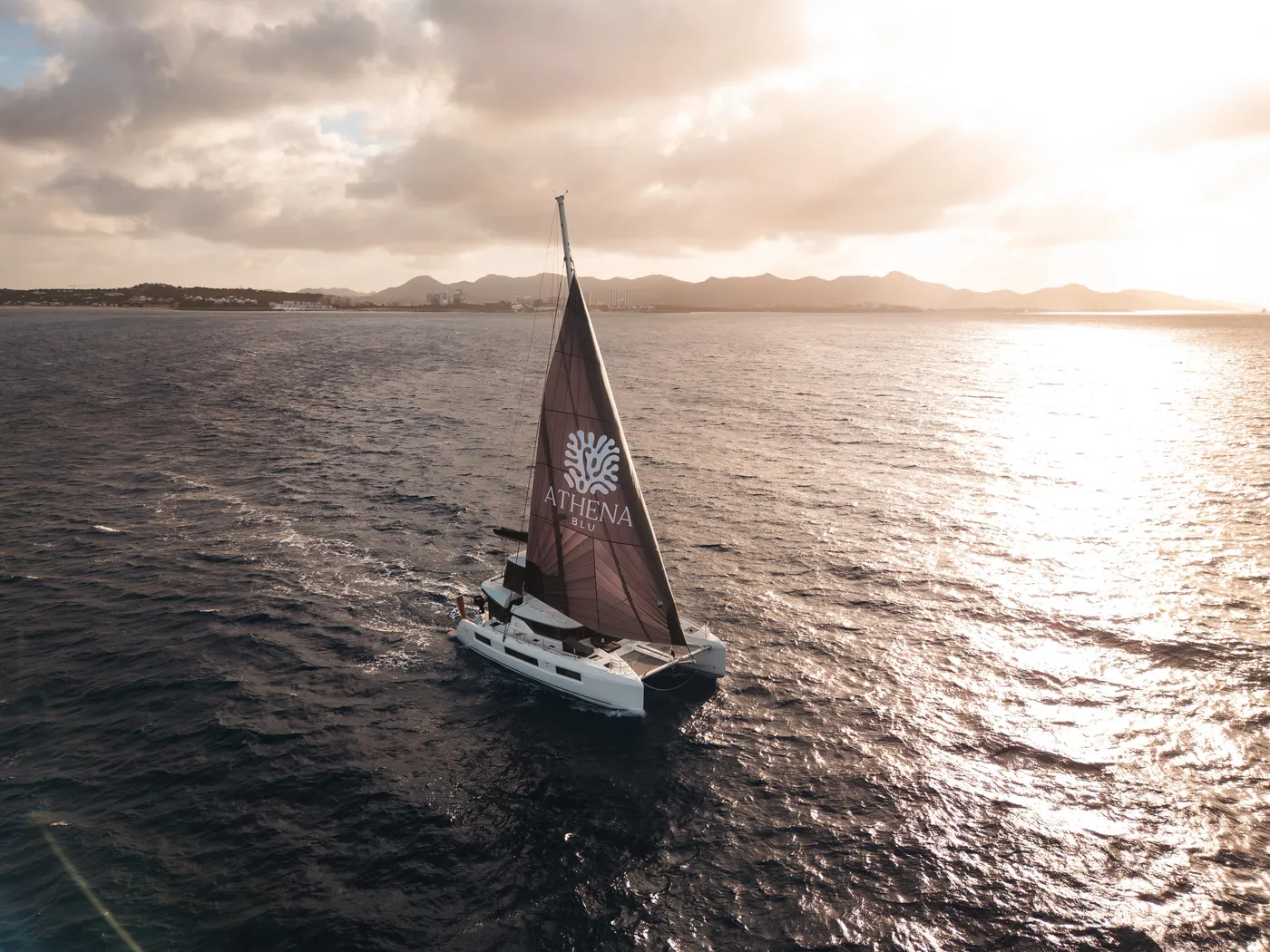 Athena Blu - Katamaran içinde Simpson Bay