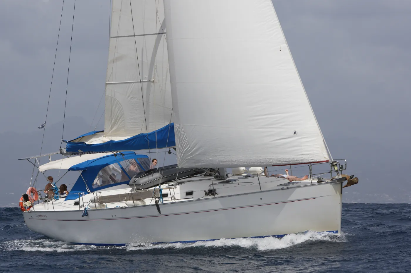 Zorba Cabin 4 - Sailboat in Aegina