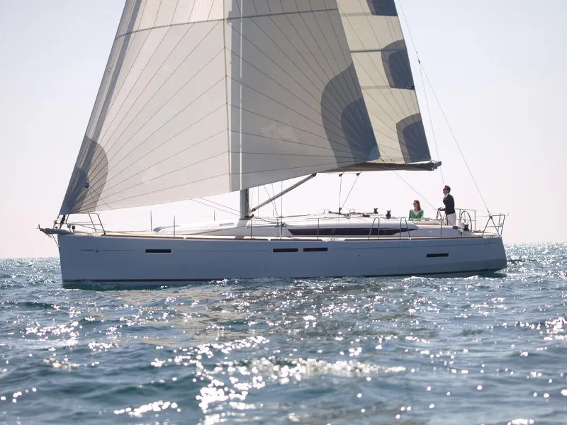 Genesis - Sailboat in Alimos