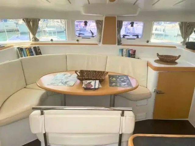 L380-17L - Catamaran in Lefkada