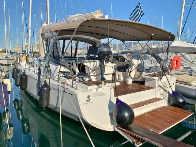 Blue Satellite - Sailboat in Alimos