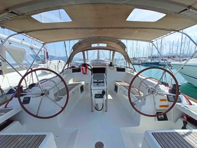 SO439-14L - Sailboat in Lefkada