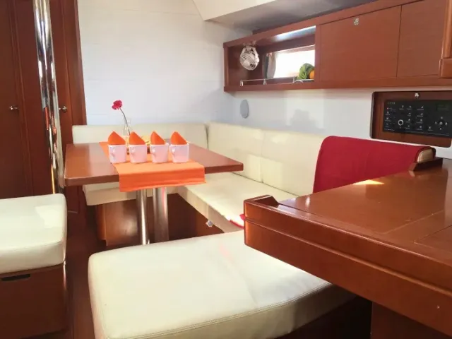 Naya - Sailboat in Paros