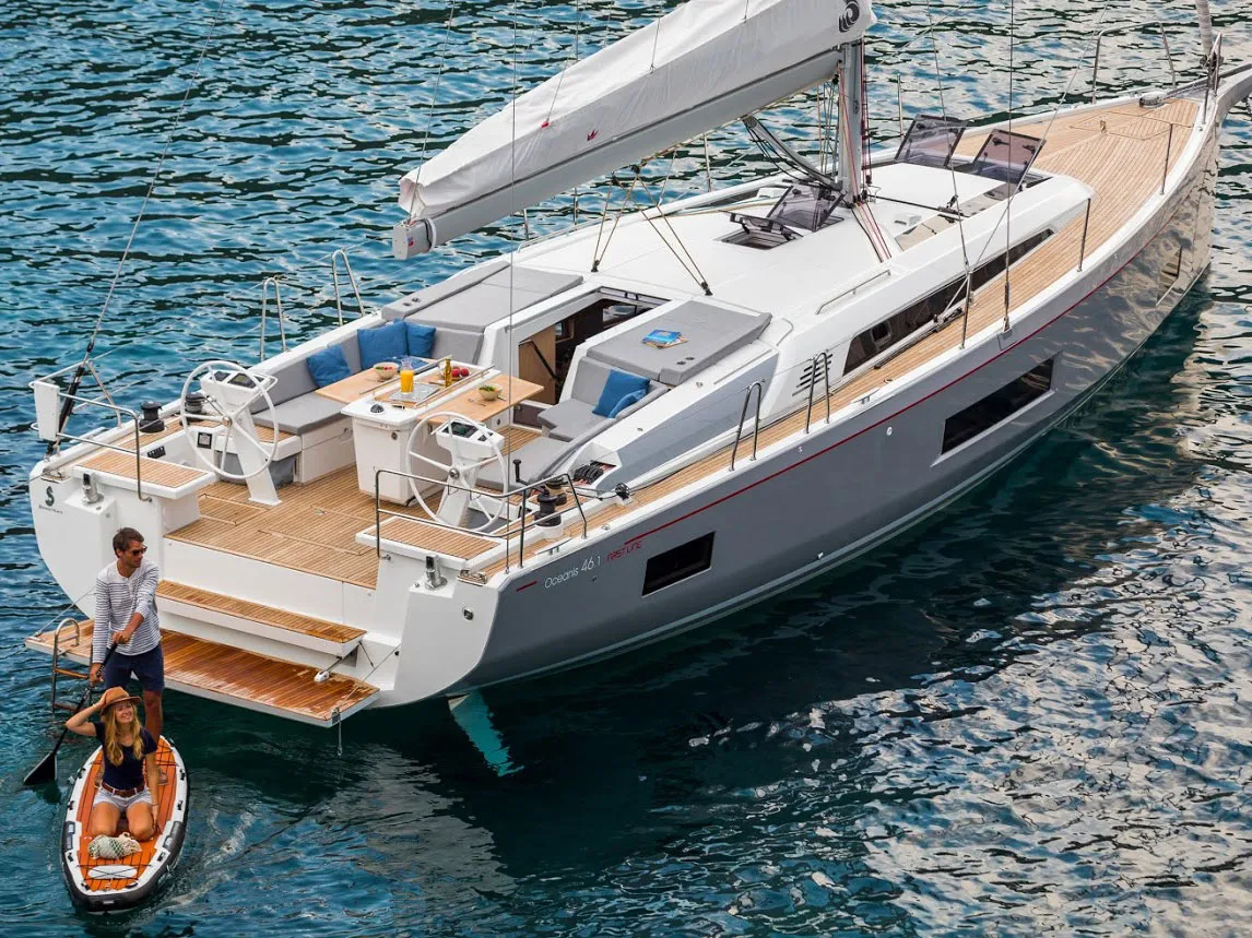 Bar Bar - Sailboat in Alimos