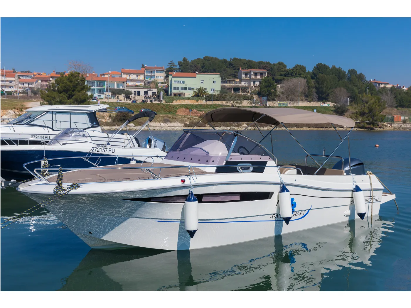no name - Motor Yacht in Pula
