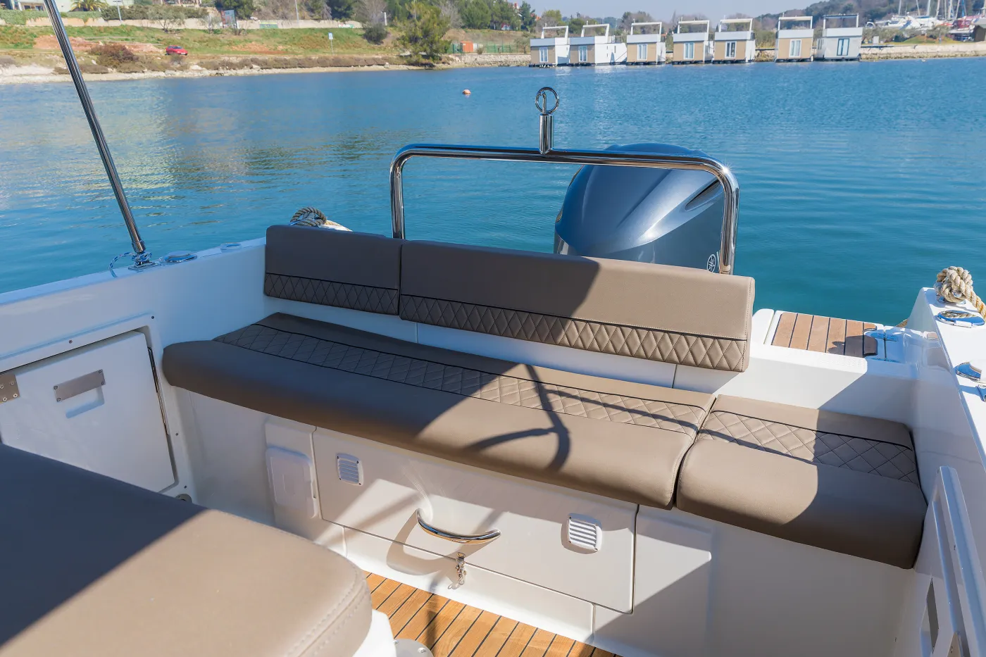 no name - Motor Yacht in Pula