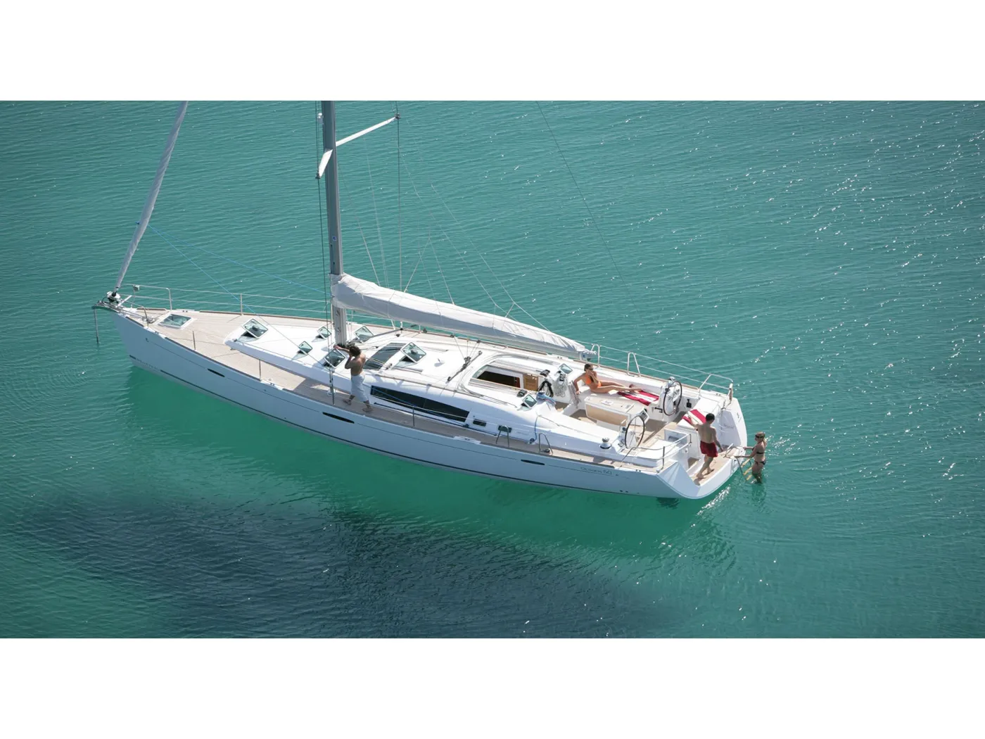 SŪENO - Sailboat in Alimos