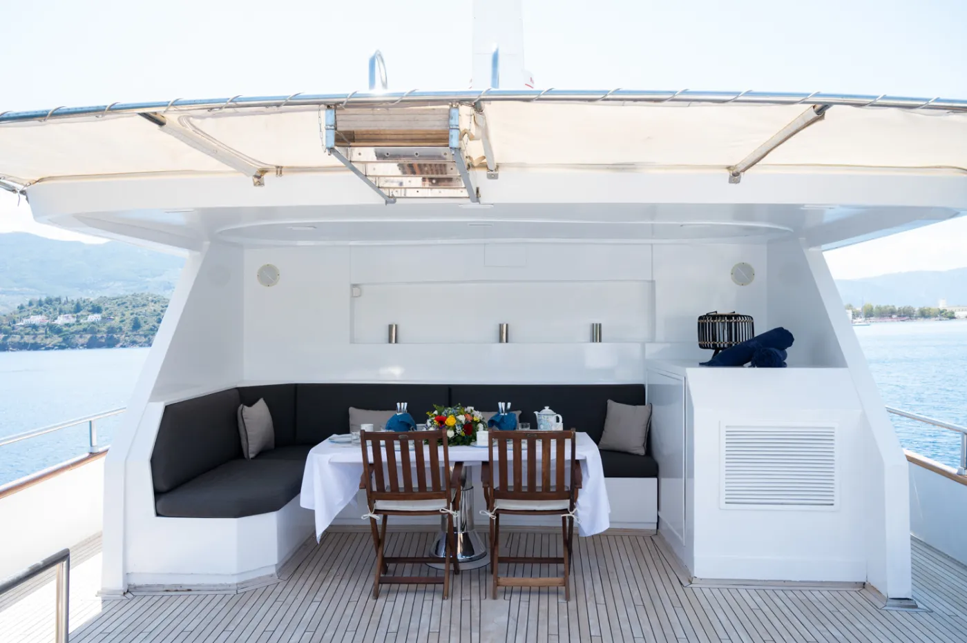 Elena - Motor Yacht in Paleo Faliro