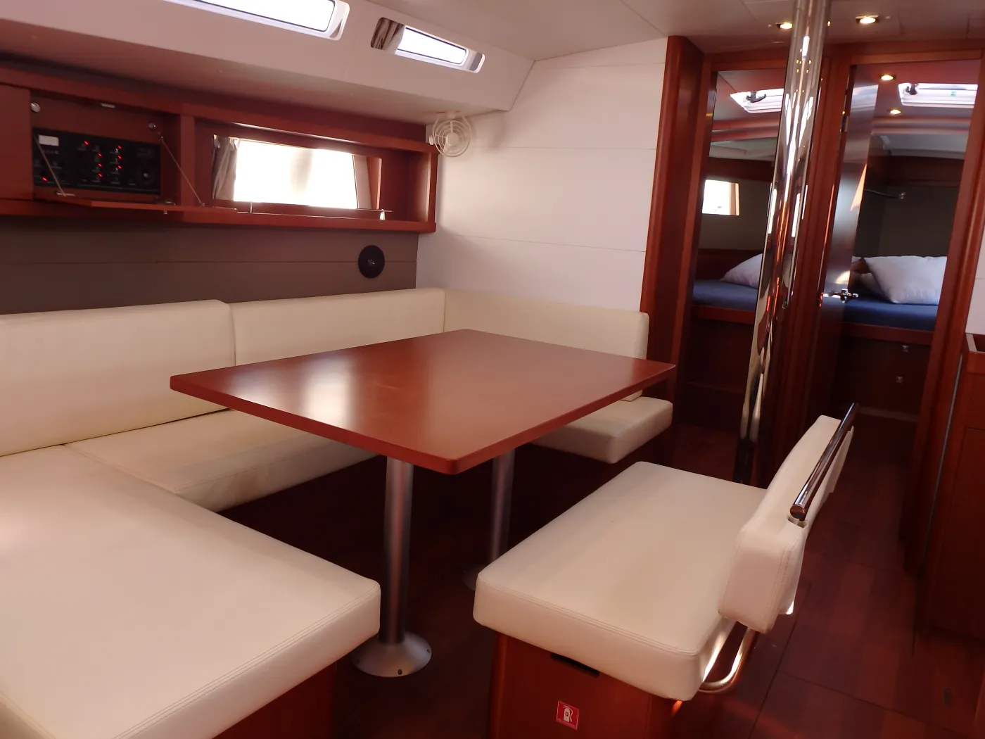 Oceanis 48 - Yelkenli içinde Lefkada