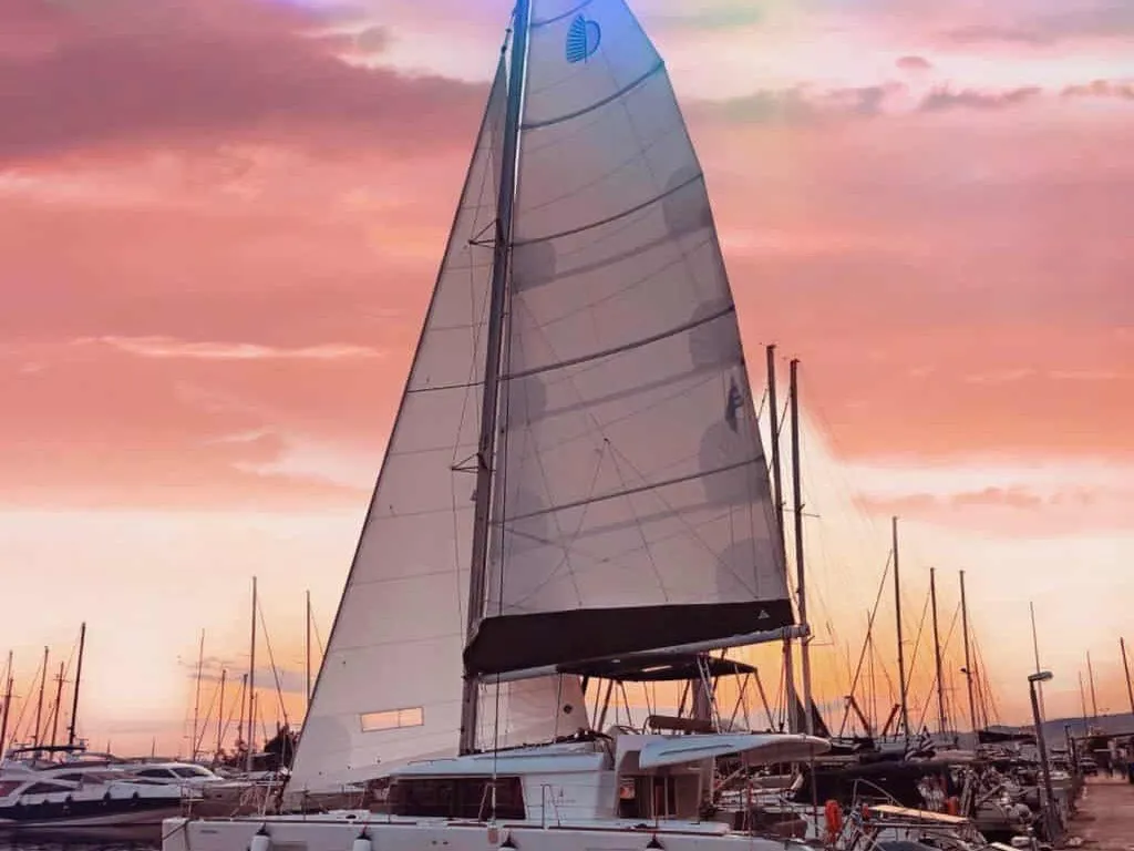 Lagoon 450F built 2019 Generator, A/C, Watermaker - Catamaran in Lefkada