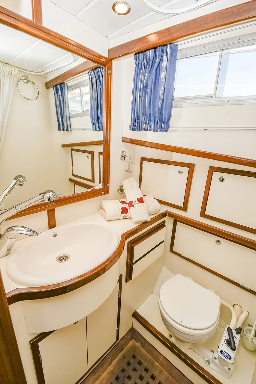 Mar de Coral - Motor Yacht in Sitges
