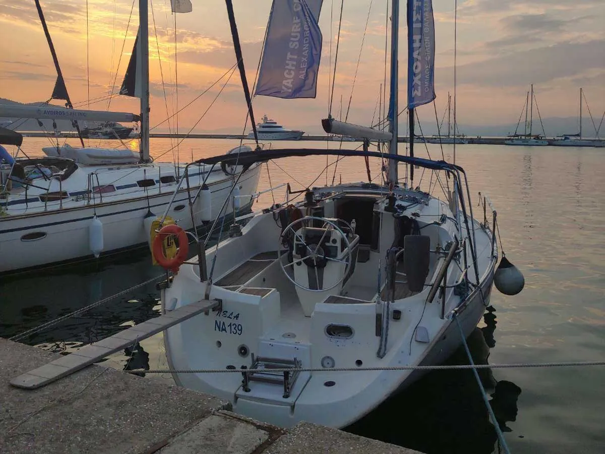 Nela - Sailboat in Nikiana