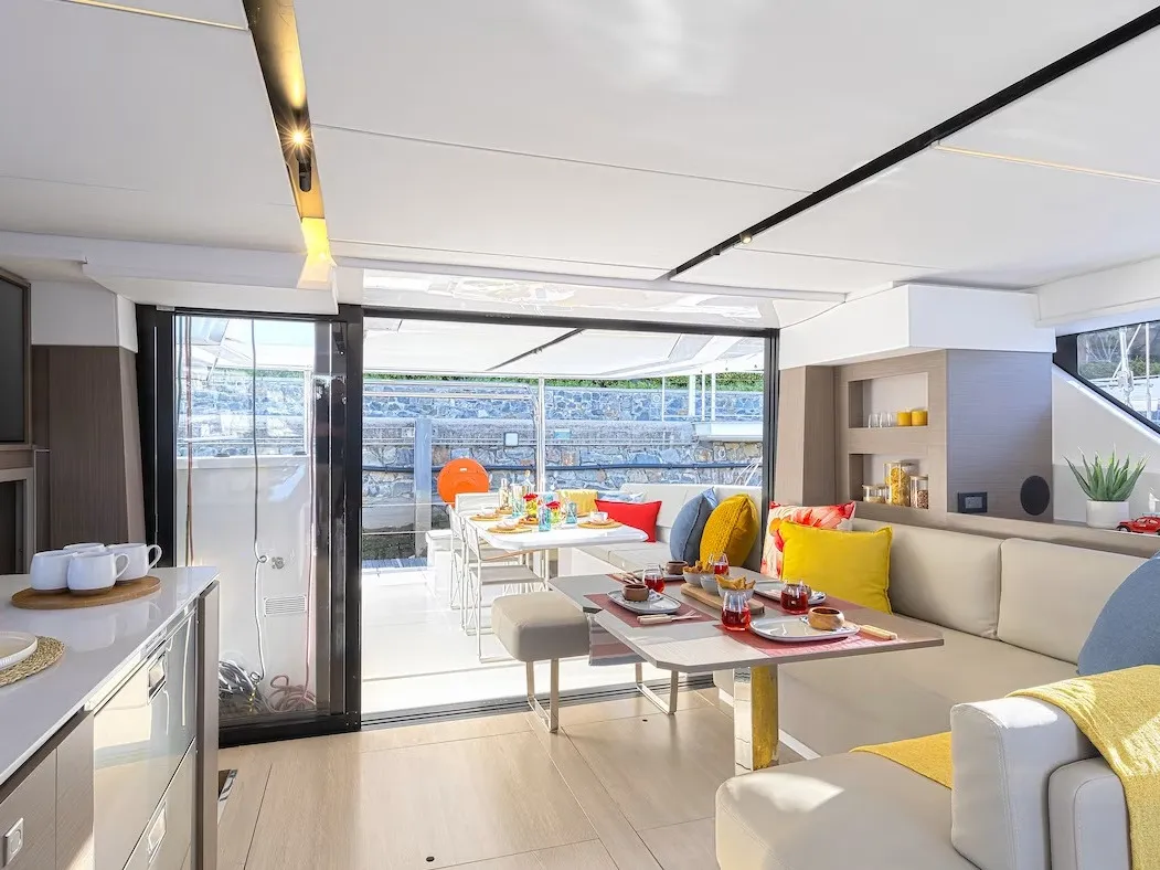 Moorings 4600 - 4 Exclusive Plus - Catamaran in Uturoa
