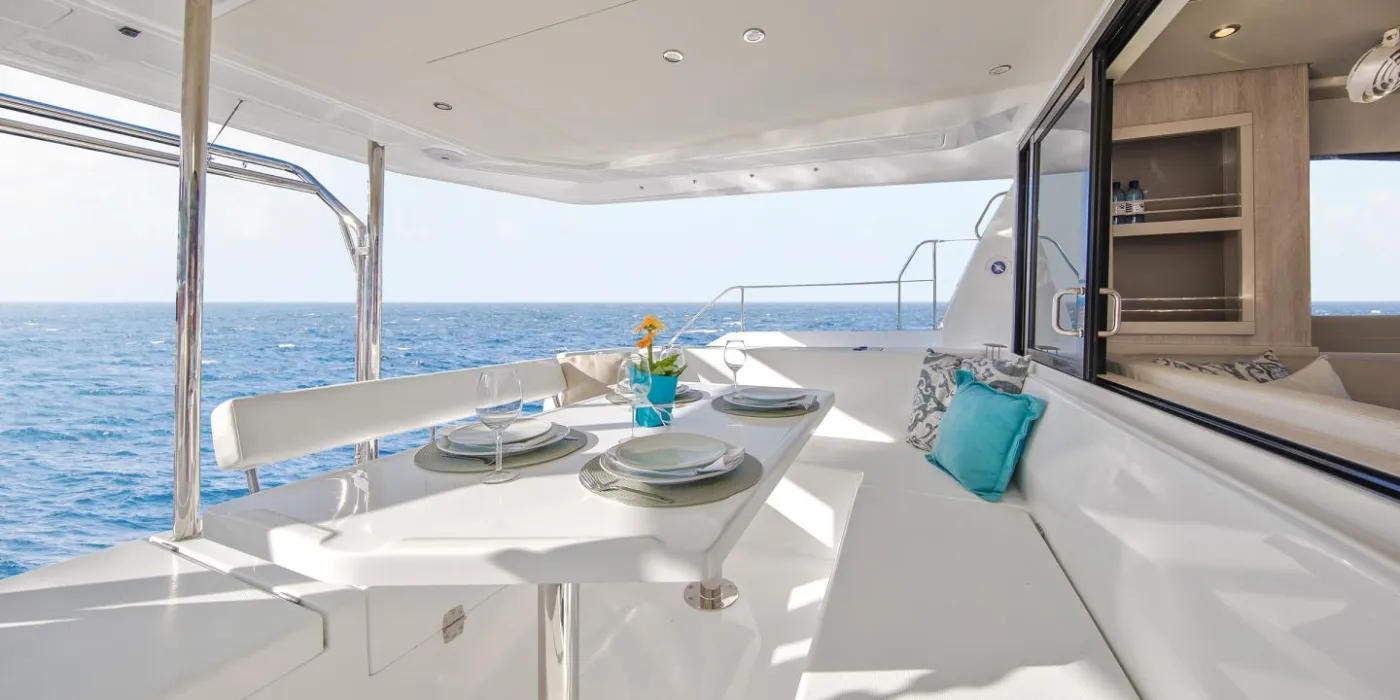Moorings 433 PC Club - Catamaran in Marina