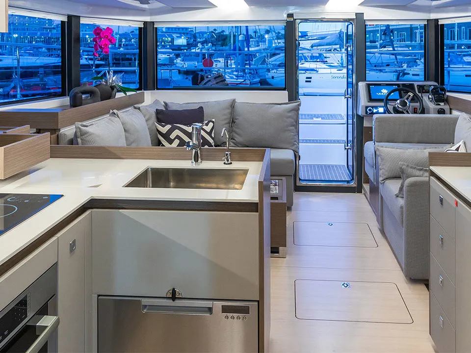 Moorings 403 PC Exclusive - Catamaran in Wickhams Cay 2