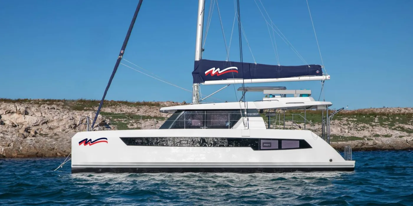 Moorings 4200/3/3 Club - Catamaran in Nassau