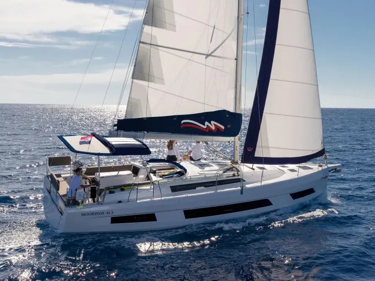 Moorings 41.3 Exclusive Plus - Sailboat in Pireas