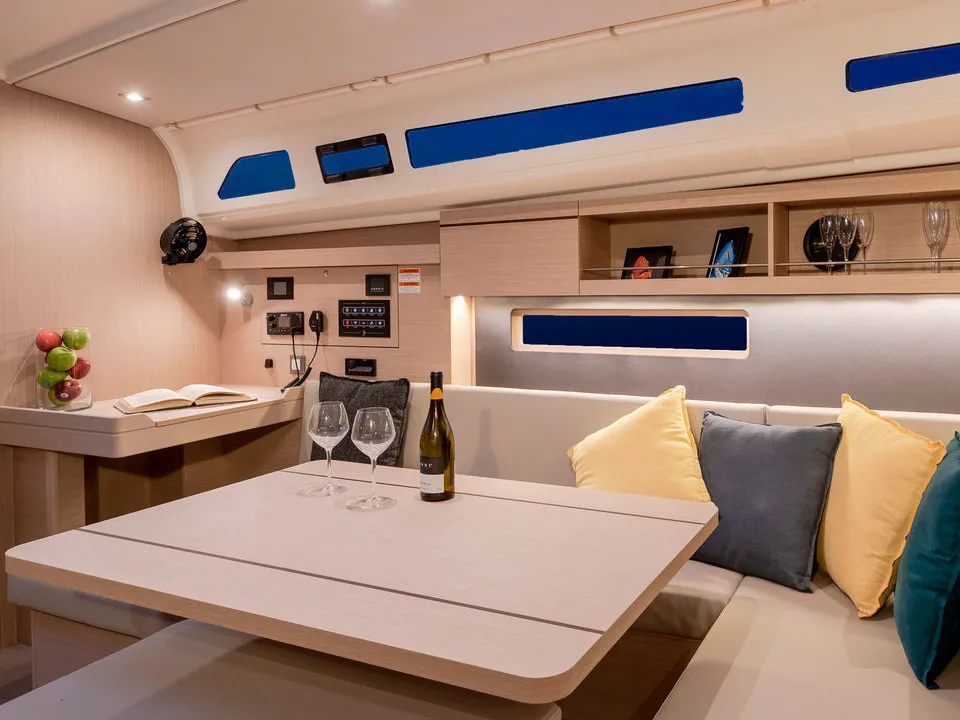 Moorings 42.3 Exclusive - Sailboat in Wickhams Cay 2