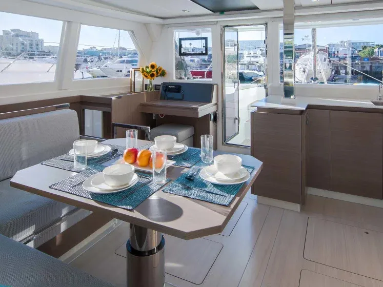 Moorings 4200/3/3 Exclusive - Catamaran in Wickhams Cay 2