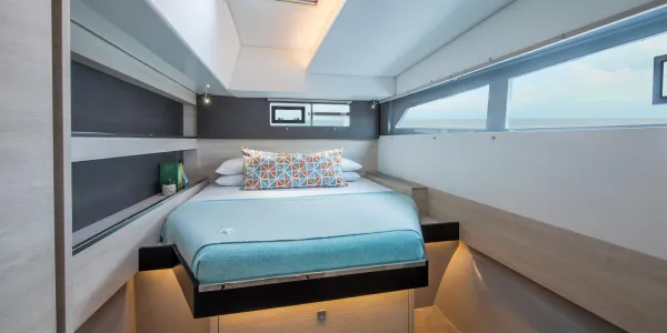 Moorings 5000-5 Club