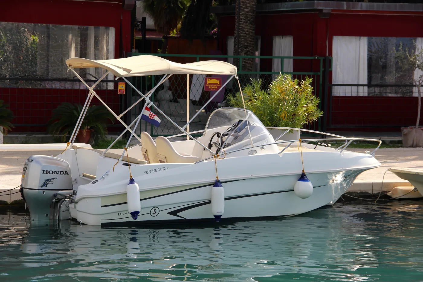 Beneteau Flyer 550 SUNdeck - Motor Yacht in Trogir