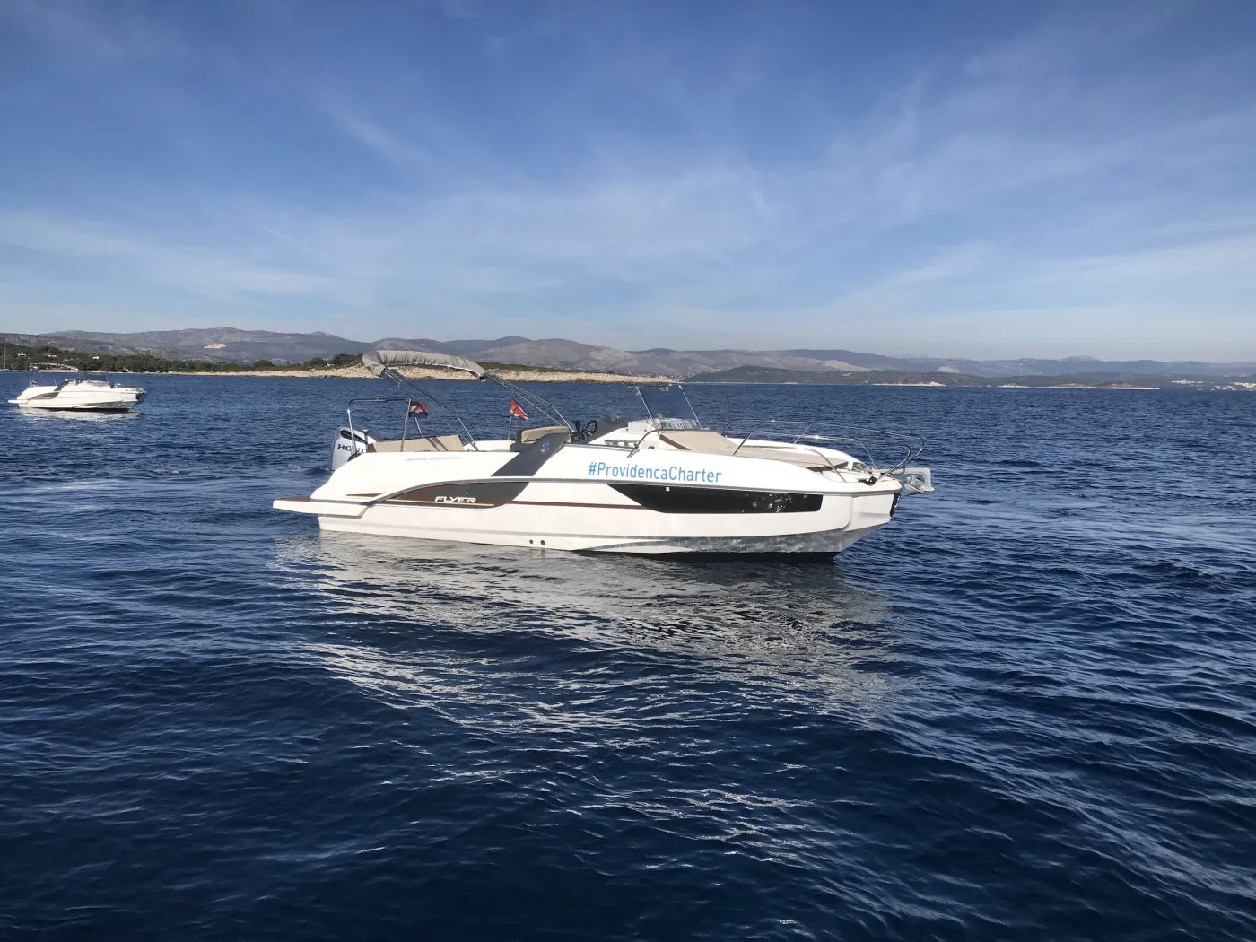 SUNdeck - Motor Yacht in Trogir