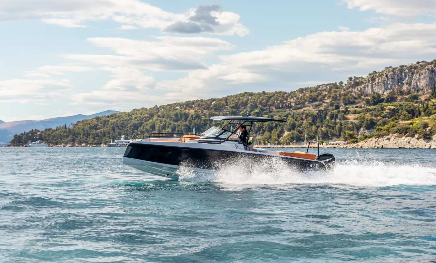 22 - Motor Yacht in Trogir