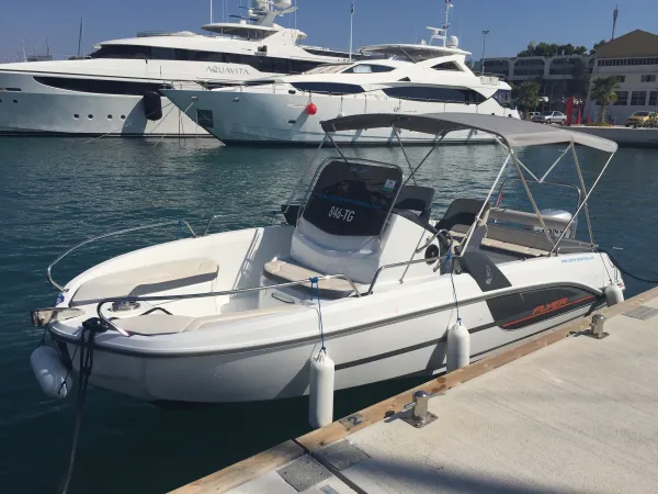 Beneteau Flyer 6 Space Deck