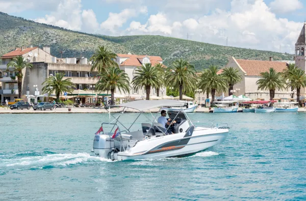 Beneteau Flyer 6 Space Deck