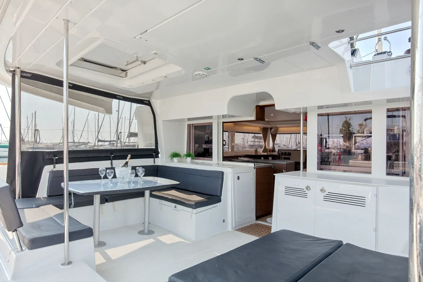Relax - Catamaran in Alimos