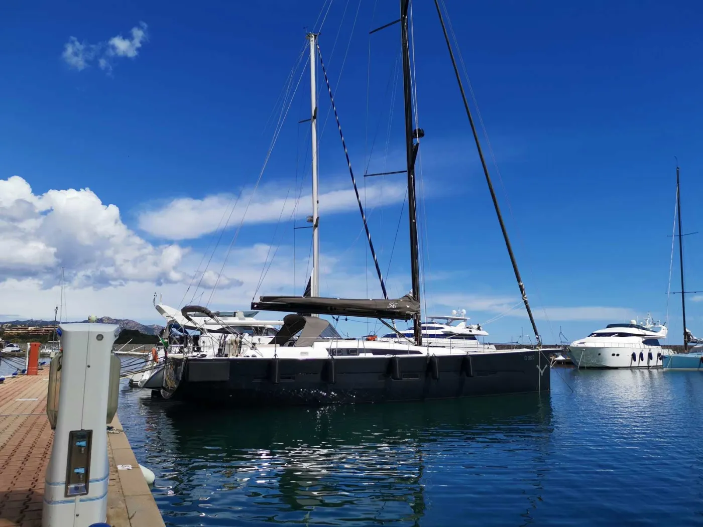 Hola - Sailboat in Portisco